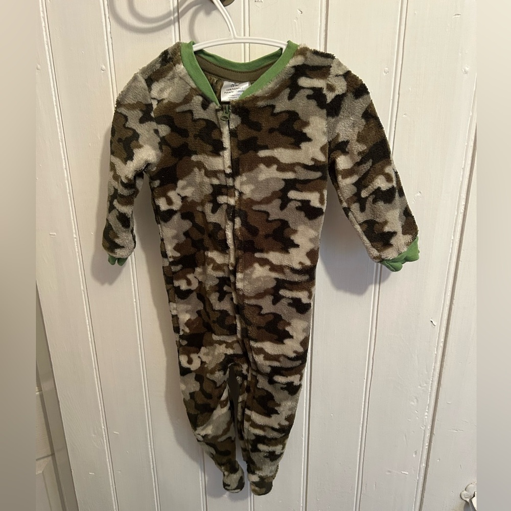 Baby Mode 12m green Camouflage Fleece zip up sleeper